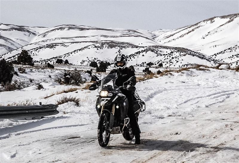 Snow ride...... gsadventure  adventure  adventuretime ... (Hadeth Baalbek, Béqaa, Lebanon)