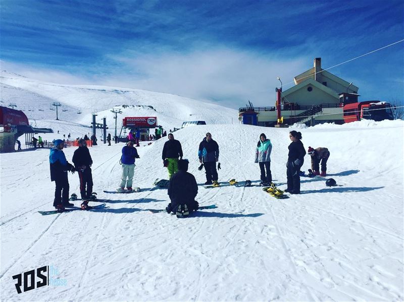 Snowboard 101 👨🏻‍💻, thank you @faridehrestaurant crew for an awesome... (Mzaar Ski Resort Kfardebian)