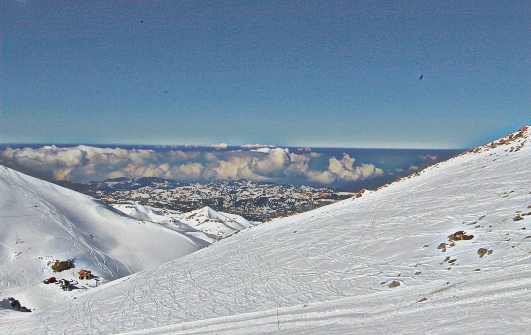  snowshowing  snow  clouds  blue  white  whitagram  mzaar2400m  lebanon ... (Mzaar 2400m)