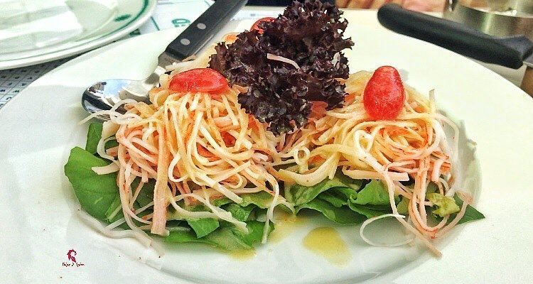 Some healthy crab salad before the messy weekend 🙈.=================📍 @ (City Centre Beirut)