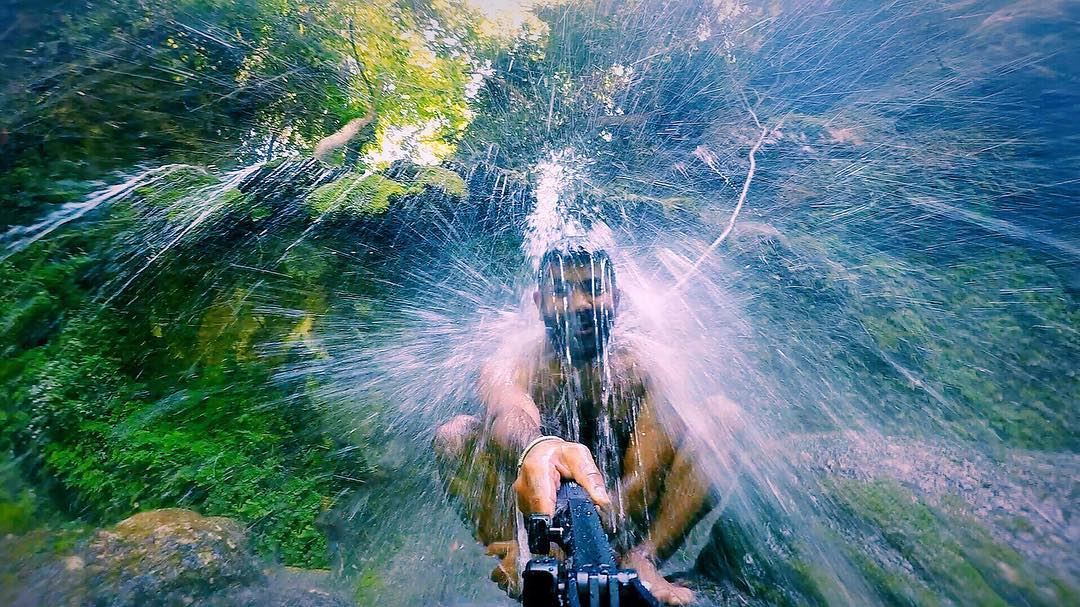 Splash.  BigBangTheory Waterfall  water  flow  drops  force ... (Baakline River)