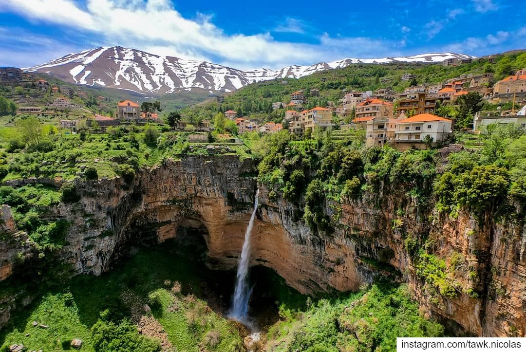 Spring is here.The beautiful... (Bcharreh, Liban-Nord, Lebanon)