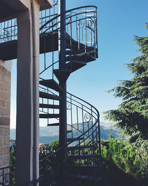 Stairs to heaven... liveloveainzhalta  livelovebeirut  proudlylebanese... (Aïn Zhalta, Mont-Liban, Lebanon)