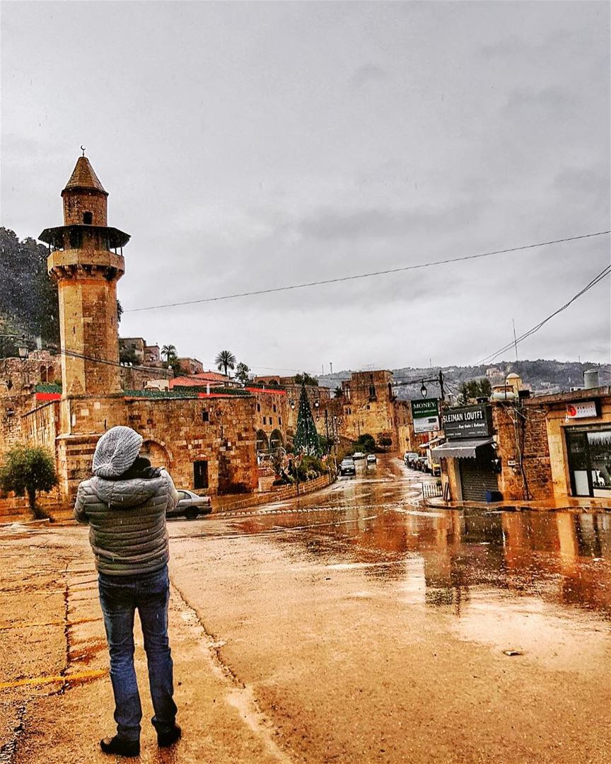 Standing under the  rain to capture the beauty of  deiralqamar 🌧 ....... (Deïr El Qamar, Mont-Liban, Lebanon)