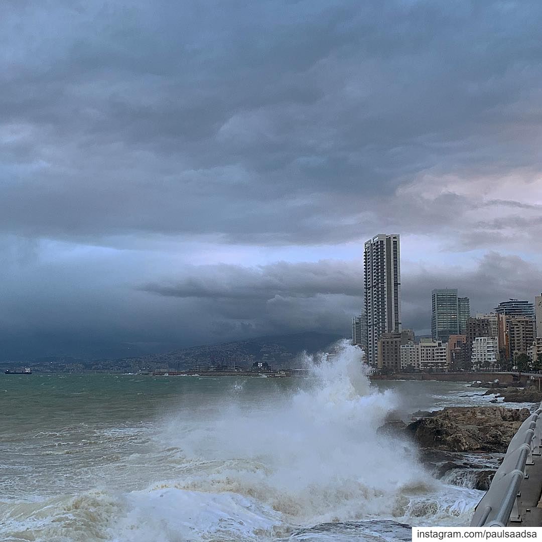  storm  beirut  360waves  sea  beach  winter  beirut  lebanon  stormnorma ... (عين المرسيه)