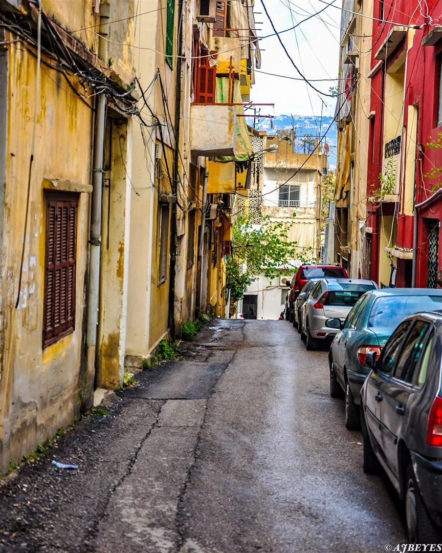 Streets of ashrafieh.   ashrafieh  beirut  beiruting  streetsoflebanon ... (Achrafieh, Lebanon)