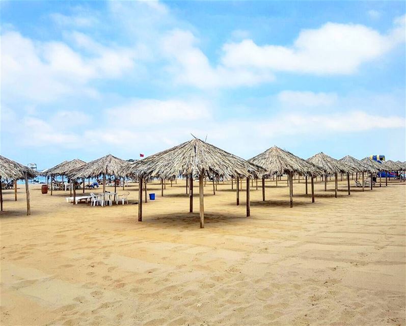 Summer in lebanon is ❤❤❤🏊🏖😎 summertime  beachlife  whitesand ... (Al Jisr Beach)