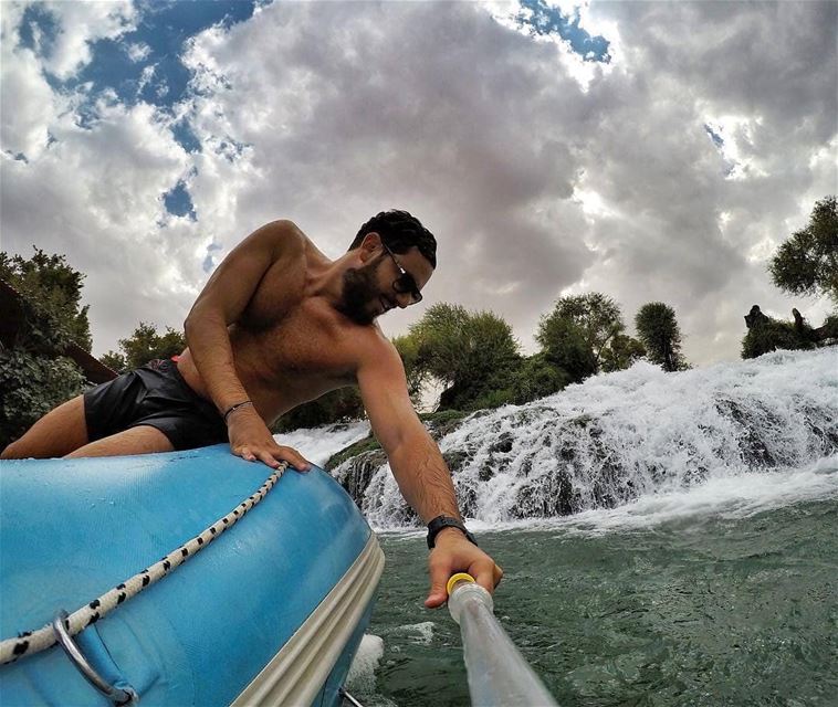Summer vibes ☀💦Photo by @chriskabalan rafting  raftingtrip  assiriver ... (El Hermel, Béqaa, Lebanon)