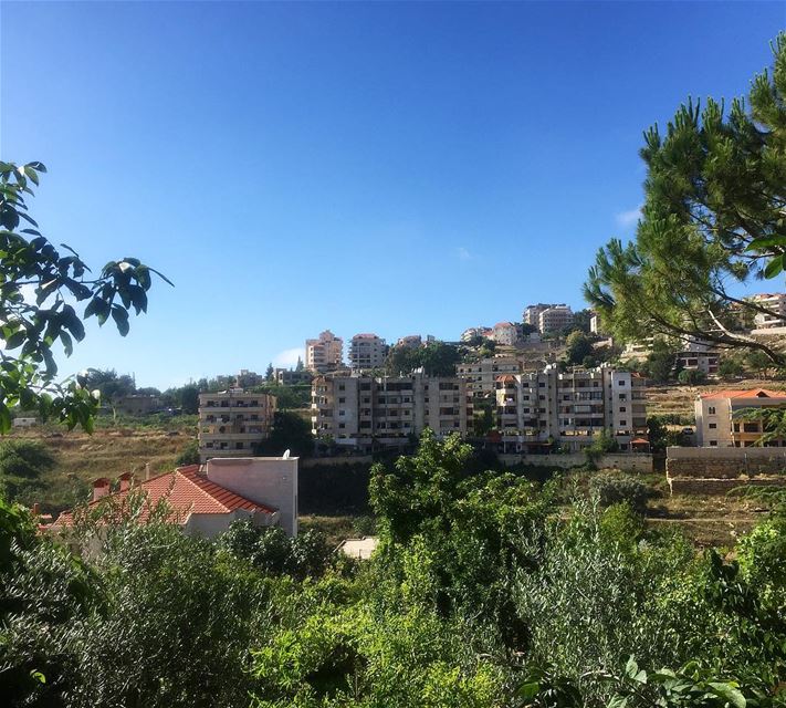 🌳🏡🍃—————— sunday  mood  nature  houses  village  trees ... (Aïn Ej Jdîdé, Mont-Liban, Lebanon)