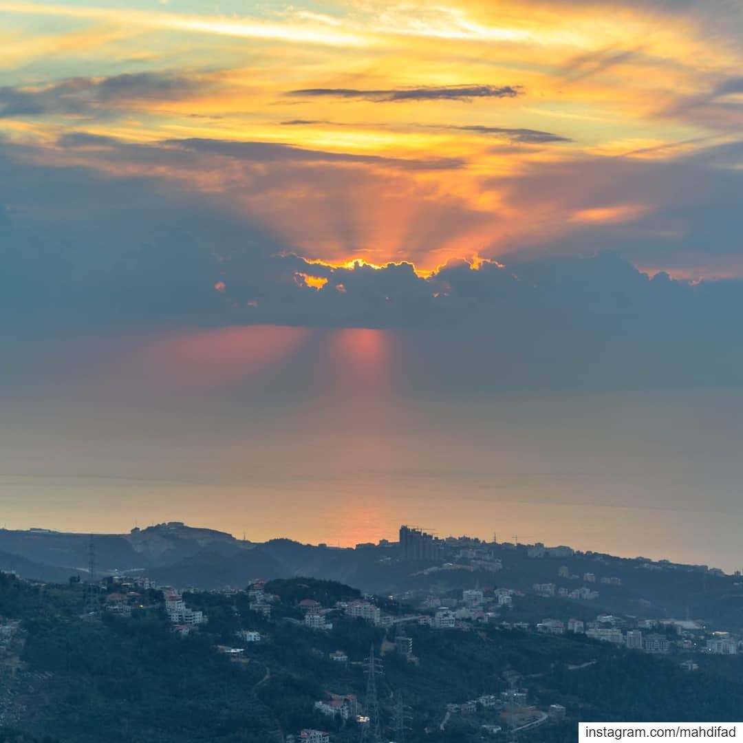  Sunset Beirut clouds mountains lebanon aunraus Pysglb Nature Landscape... (Kayfun, Mont-Liban, Lebanon)