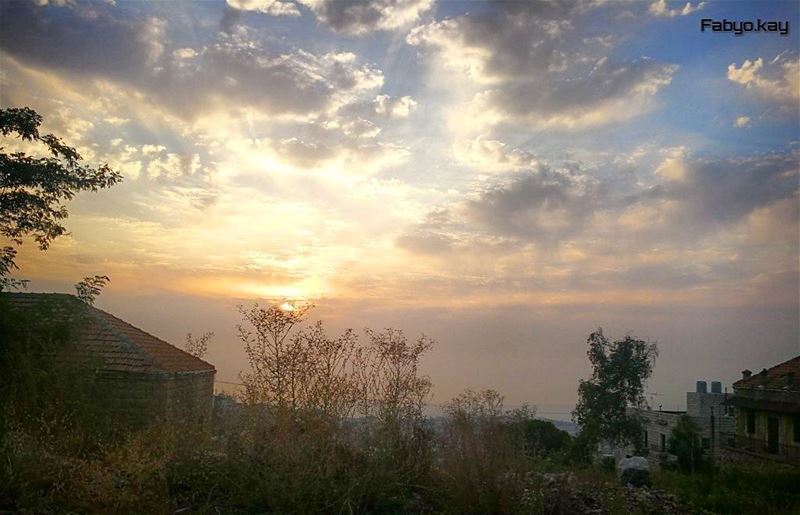  sunset sunsetlovers soliel cloudy sky skylovers bestskyshot insta... (Mount Lebanon)