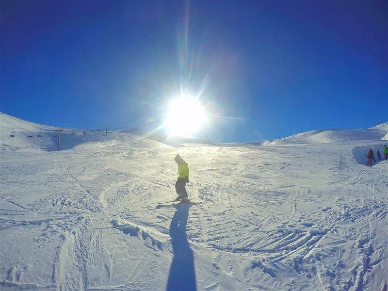 Sunstruck ☀️ ⛷  skier  skiing  skitraining  flyingfrogco  flyingfrog ...