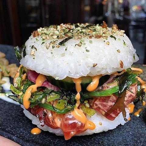 Sushi Burger 😍🍣 sushiburger Credits to @carnivorr 🍔