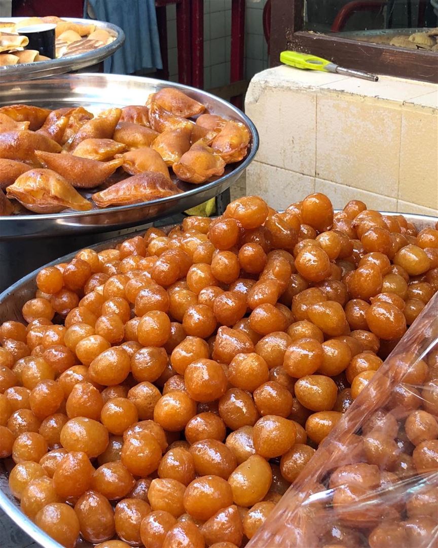 Sweet fritters and pancake heaven in the Saida old souk.  fritters ... (Saïda, Al Janub, Lebanon)