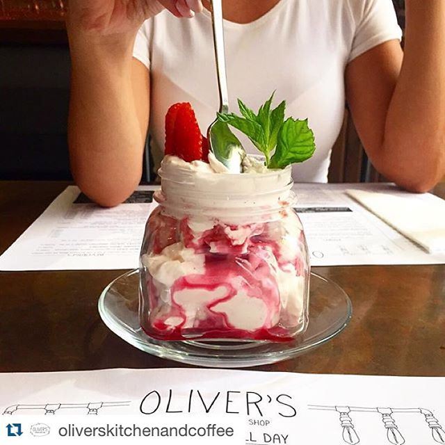 Swing by and sugar coat your day with this finger-licking Eton Mess; fresh strawberries, whipped cream mixed with crushed meringue 🍓🍓🍓🍓 (Oliver's Kitchen & Coffee Shop)