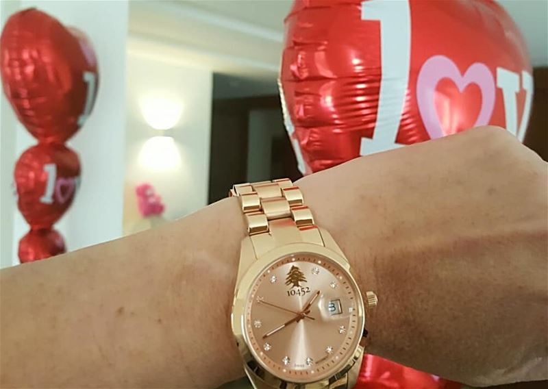 Tell her  iloveyou with this  stunning  10452DNA  rosegold  limitededition... (Beirut, Lebanon)