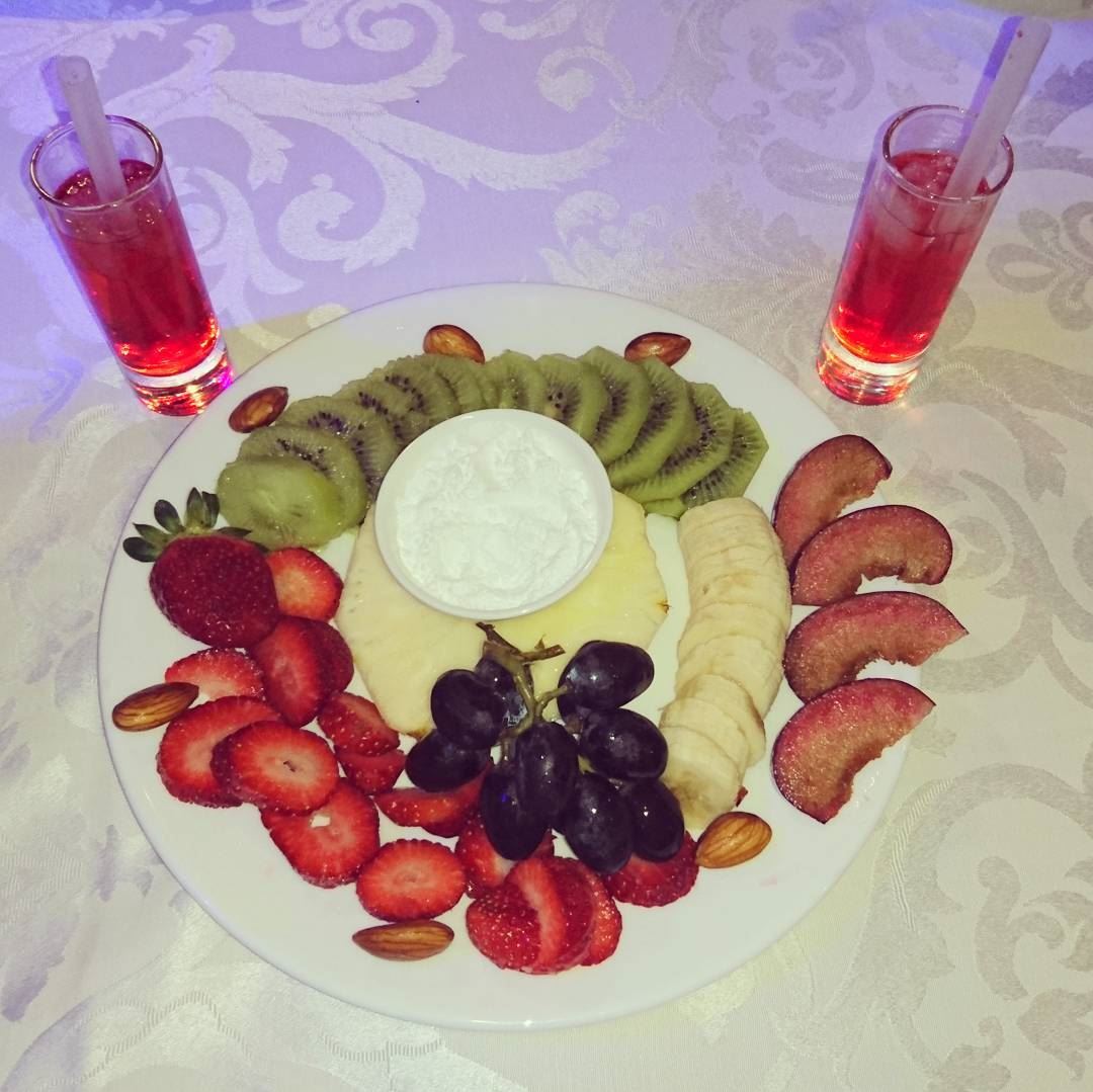 Tfaddalo Beirut  jounieh  Lebanon  byme  food  fruit  instafood  weekend ... (Manuella restaurant)
