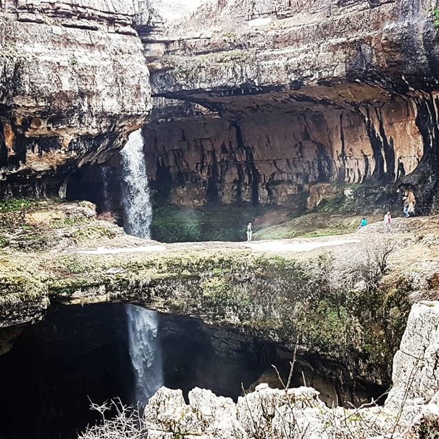 The 3 caves of Belou3 Ba3tara. tourleb  tourlebanon  cave  caves  belou3... (Châtîne, Liban-Nord, Lebanon)