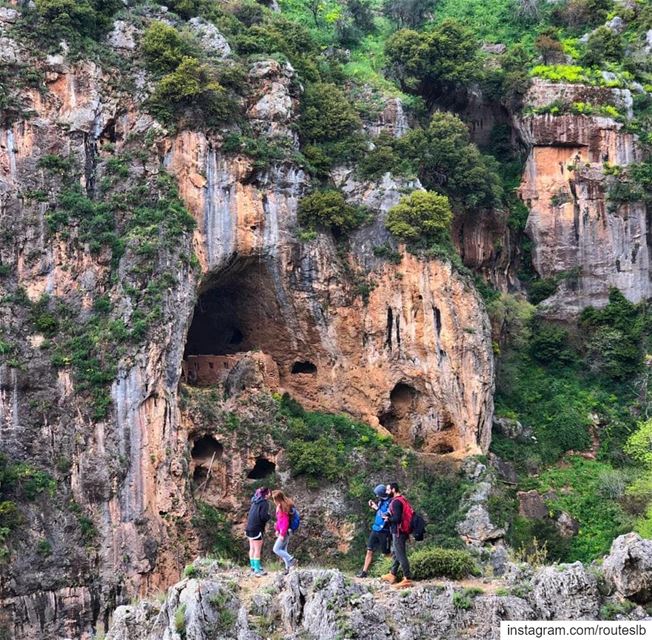 The beauty of the Holly Valley 🙏.. routeslb  kadisha  hadshit ... (Hadchît, Liban-Nord, Lebanon)