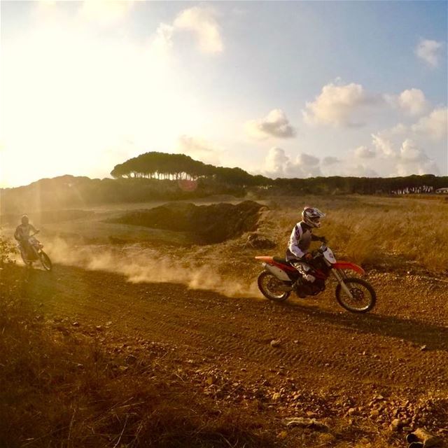 The better we get the faster we go 🏍💨 😃.... motocross  training ... (Batroûn)