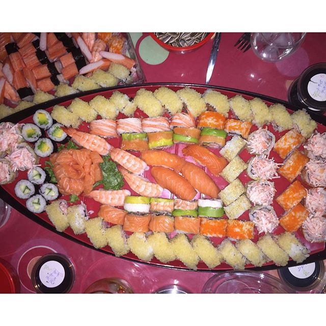 The Boat Arrived to My house... (Sushi Circle)