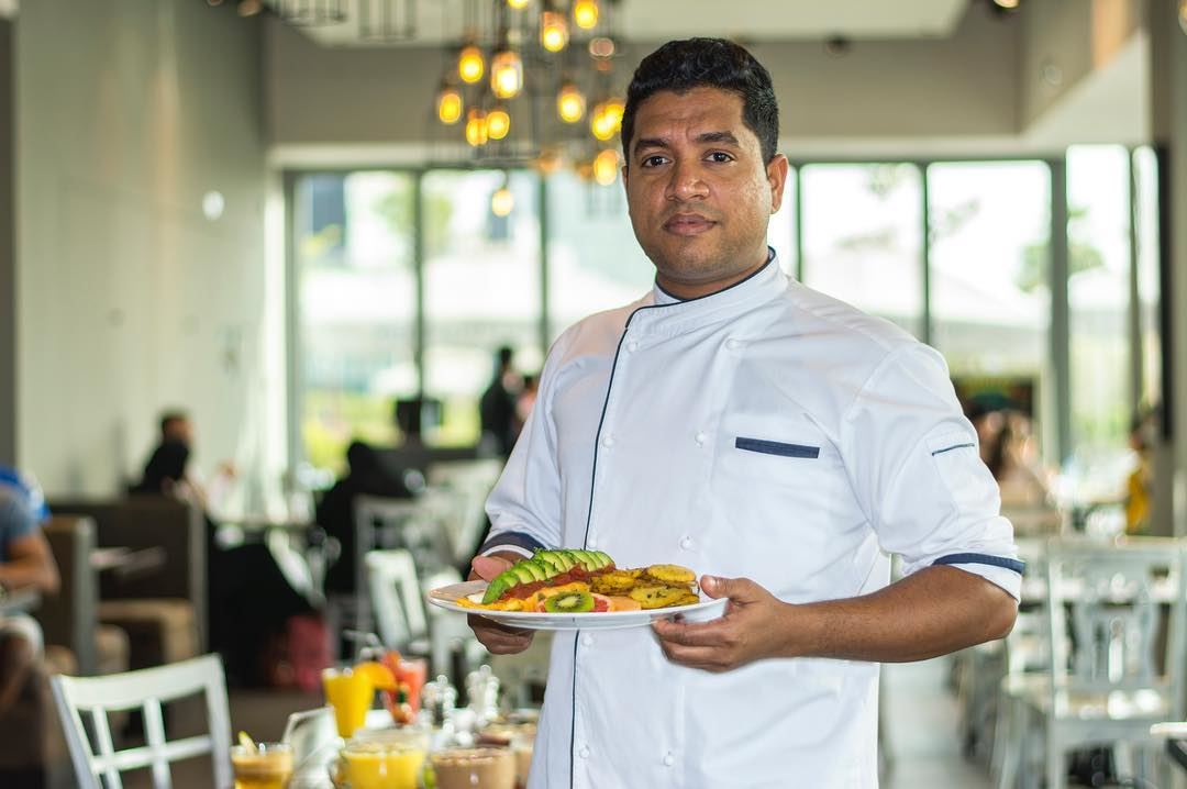 The chef 👨‍🍳..... ig_masterpiece  ig_exquisite  ig_shotz ... (Dubai, United Arab Emirates)