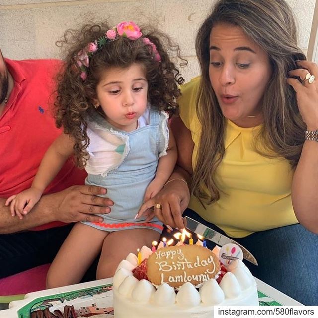 The cutest cousin helping me to blow my candles 🎂 😍😍 @marietheresef @sai (Ehden, Lebanon)