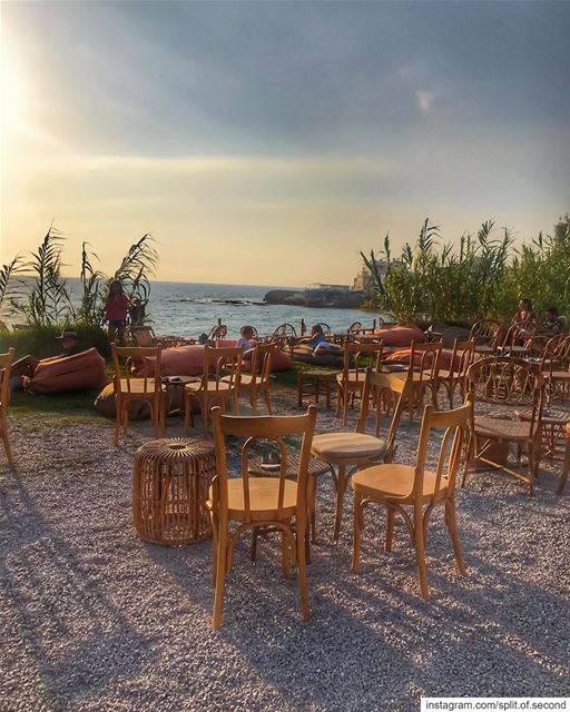 the Famous Khaizaran chairs at Sunset time. @bolerobatroun ... myphoto ... (Bolero Batroun)