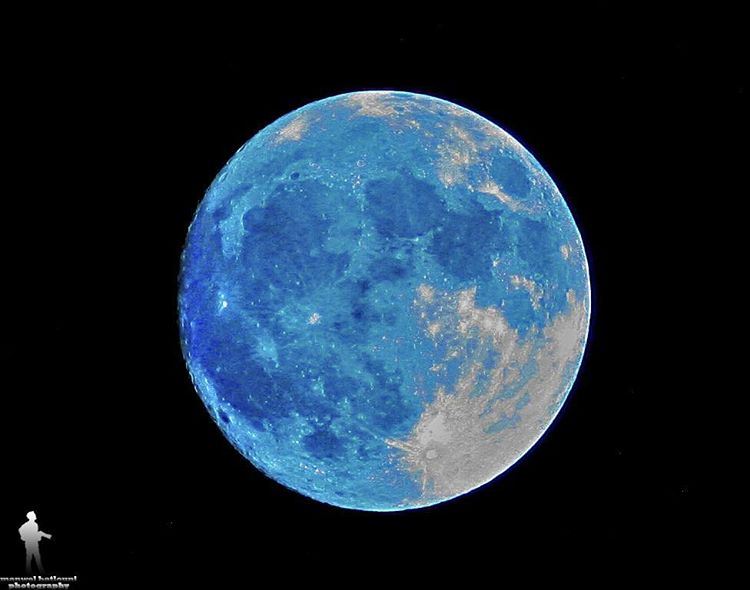 The full amazing moon.Canon camera Zoom 300 moon chouf jbaa lebanon...