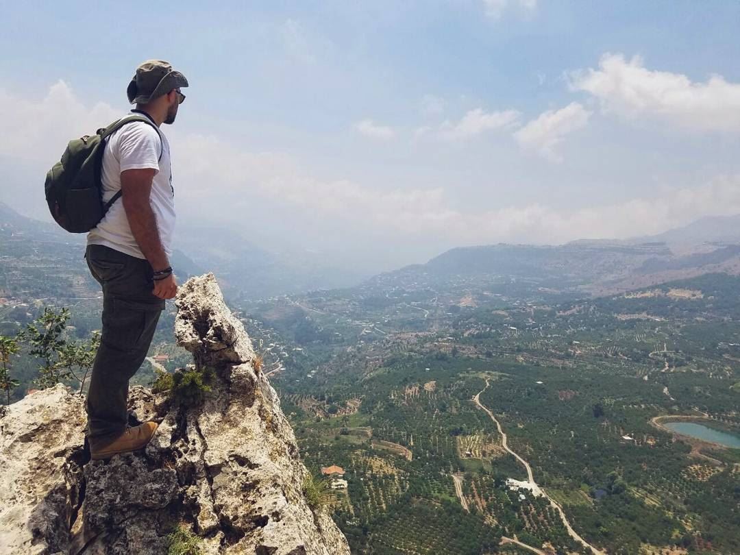 They look at mountains...I climb them💪... rockymountains  summer ... (Akoura, Mont-Liban, Lebanon)