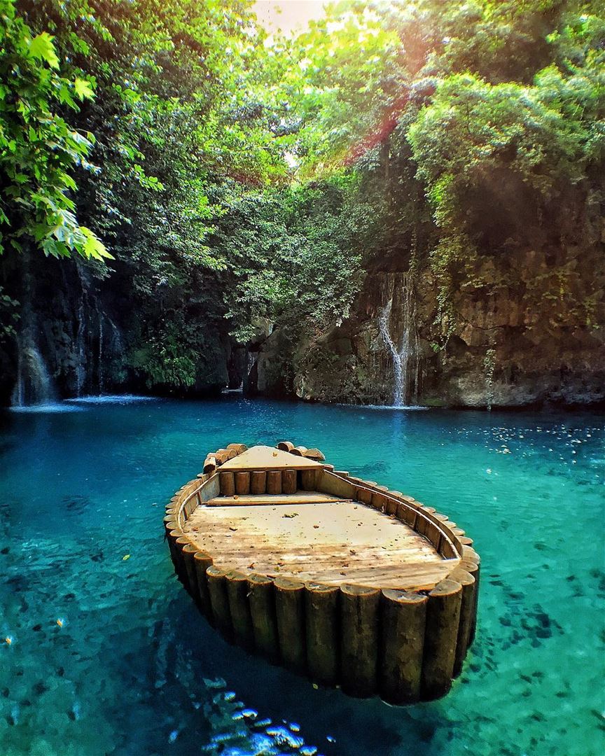 This is Lebanon, a little piece of heaven 🏕🏖☀️. lake  waterfall ... (Baakline, Mont-Liban, Lebanon)