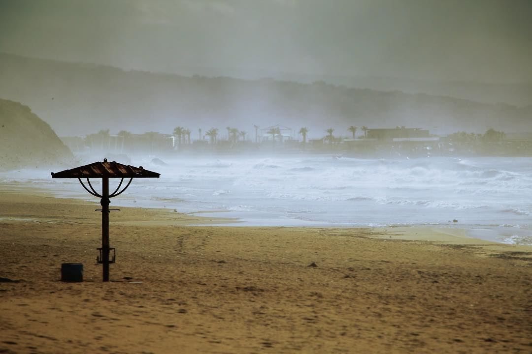 This weather..  lebanon  lebanon_hdr  ig_lebanon  insta_lebanon ... (Ramlet Al Bayda Public Beach)