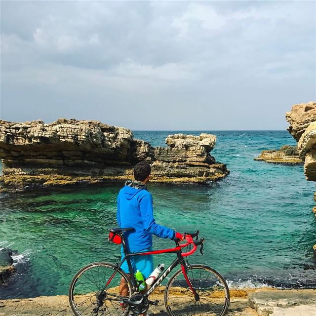 Time to jump :)... lebanon  instagood  cycling  roadbike  scottbikes ...