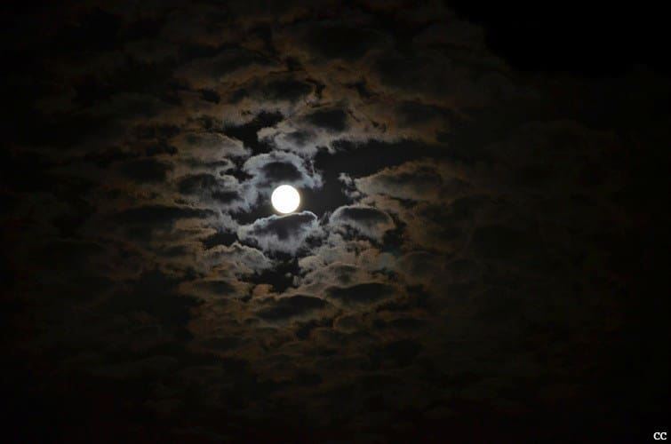  tonight  moon  clouds  sky  picoftheday  photooftheday  tagsforlikes ...