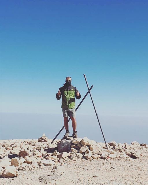 trekking to the top of kornet al sawda peak at 3088m above sea level ⛰the... (Qurnat as Sawda')