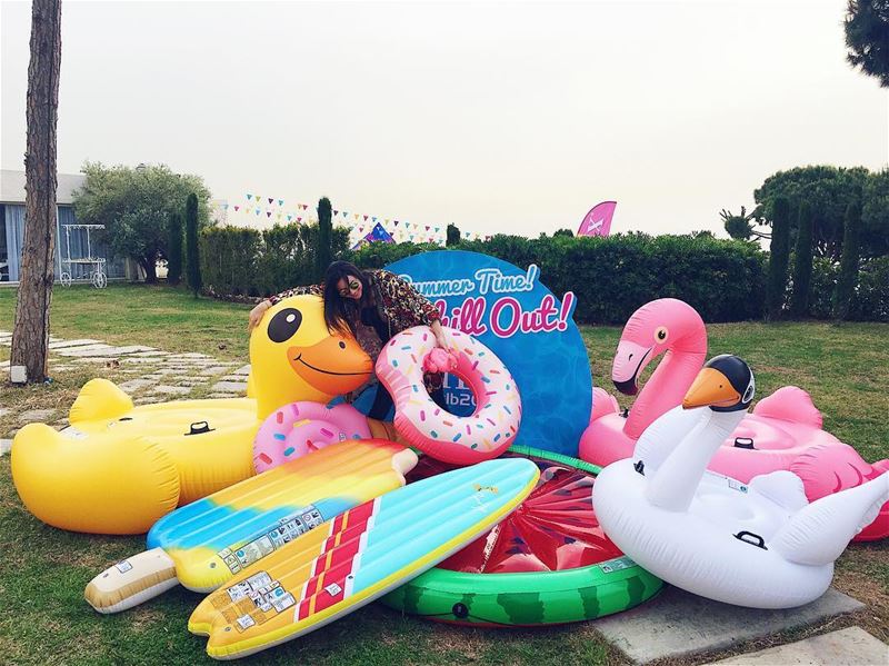 Trying to take all the floaties home🐤🍩🍭🍉.. intexlb  intexlb2017 ... (Nuit Blanche/Event Venue)