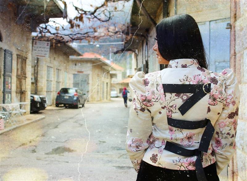 Turning my back to negativity  bepositive postivevibes weekend sarurday... (Douma, Liban-Nord, Lebanon)