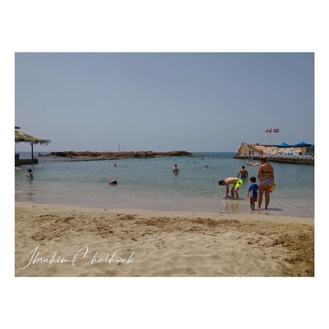 Un día en la playa -  ichalhoub in  Batroun north  Lebanon shooting with a...
