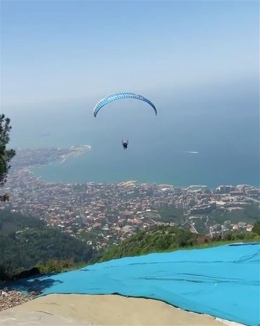 Voando sobre o nosso querido Líbano com o @andredcsaleh 🇱🇧 Flying over... (جونية - Jounieh)
