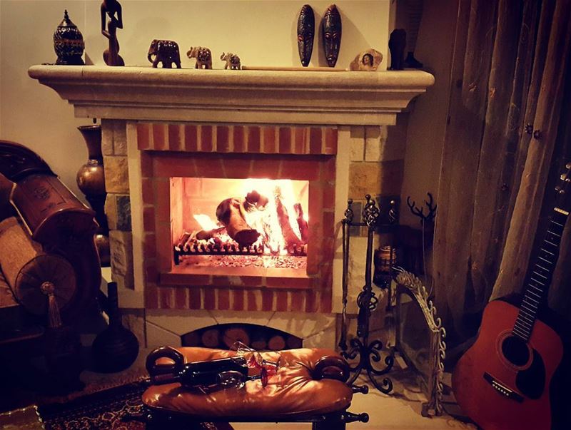  warm  moments  cosy  chimney  iggloballife  ig_lebanon  red  wine  fire ...