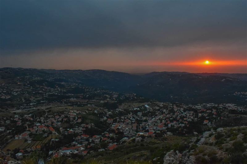 What a glorious greeting the sun gives the mountains🌄 sunset ... (Falougha, Mont-Liban, Lebanon)