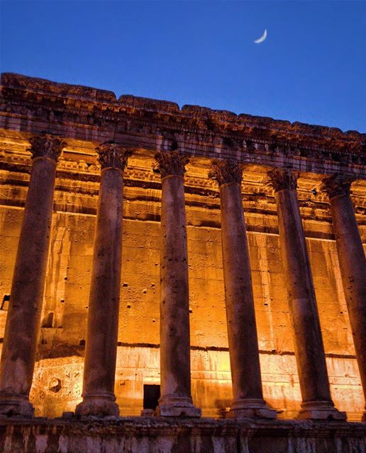 When the Moon is watching the city of Sun 🏛🌞🌙Good evening everyone 🌒... (Baalbek, Lebanon)