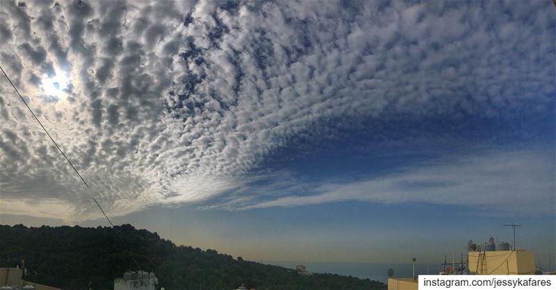 When your morning sky is so dreamy you’ve got to post a picture😁😌💙 love... (El Mounsef, Mont-Liban, Lebanon)
