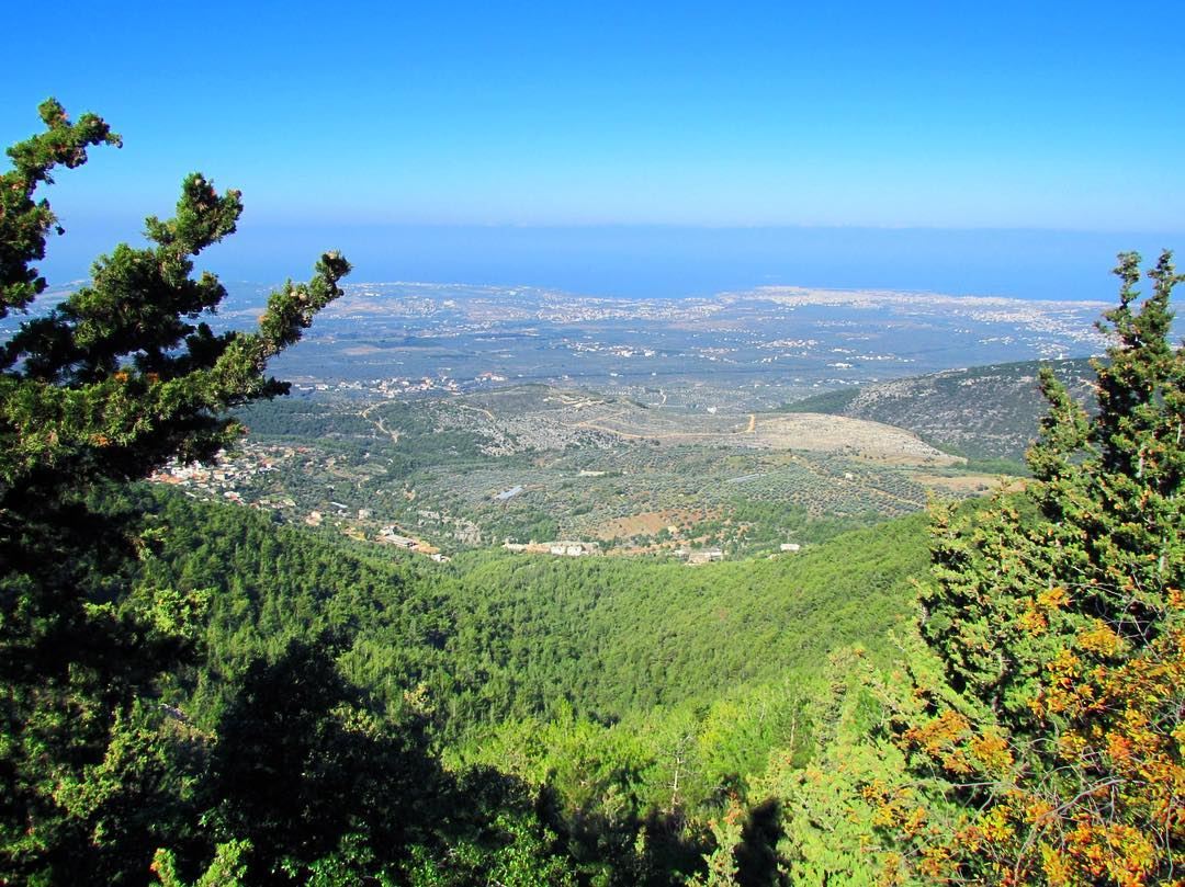 Where Land & Sea meets the Sky 🇱🇧 ... (Aïtou, Liban-Nord, Lebanon)
