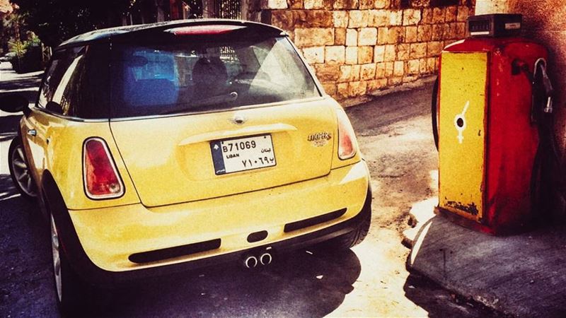  yellow_mini always  distinguished  PhotoShoot  📸  🙋🏼  Blonde  Black ... (Douma, Liban-Nord, Lebanon)