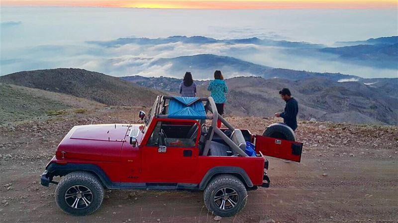 Yesterday was full of surprises 🌅☁️ 👭👬Thank you✨  offroad ... (Mzaar 2400m)