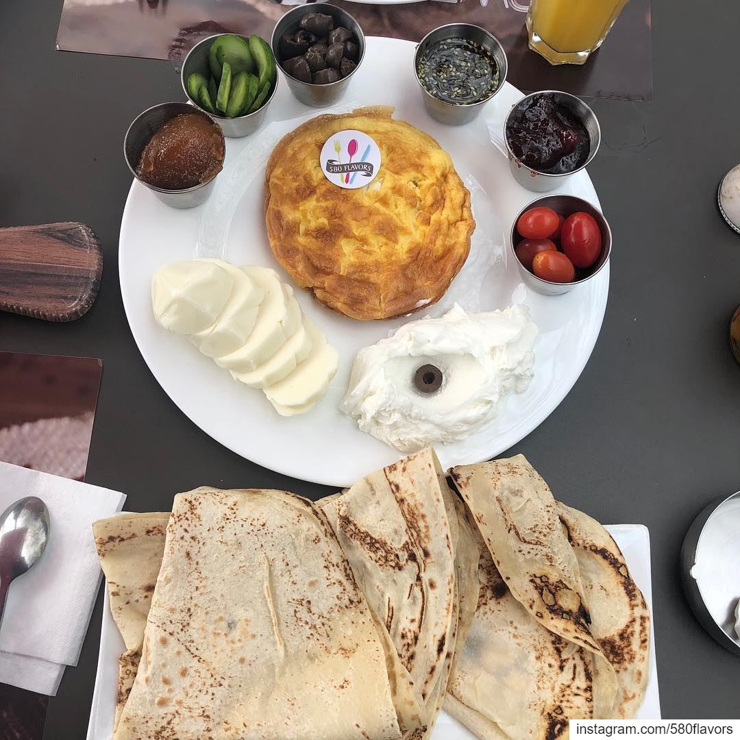 You’re a fan of omelette 🍳 or sajj ?! 🤔 i go for both akid😍🙈😘 @sa7se7o (Sa7Se7)