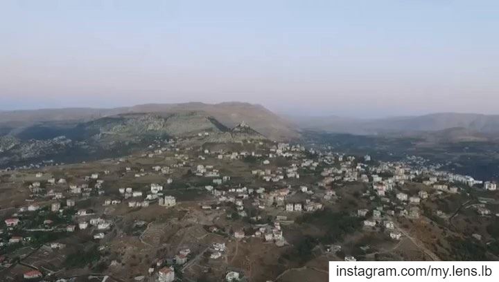 إلى عشّاق إهدن في شهر مريم العذراء. ehden  drone  lebanon  north ... (Ehden, Lebanon)