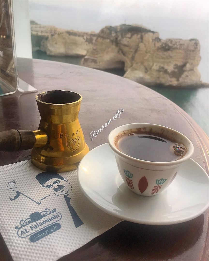 بالمناسبة اشتقت لفنجان  القهوة معك فلاحياة لقهوتي بدونك 😍....... (Al Falamanki Raouche)