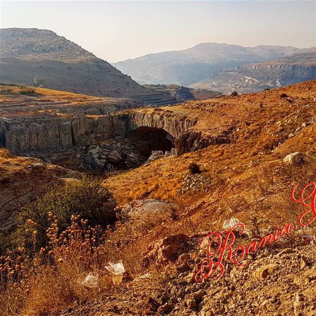  جسركفردبيان_الحجري_الطبيعيالارتفاع عن سطح البحر 1650mالطول 52m الارتفاع (Kfardebian,Mount Lebanon,Lebanon)